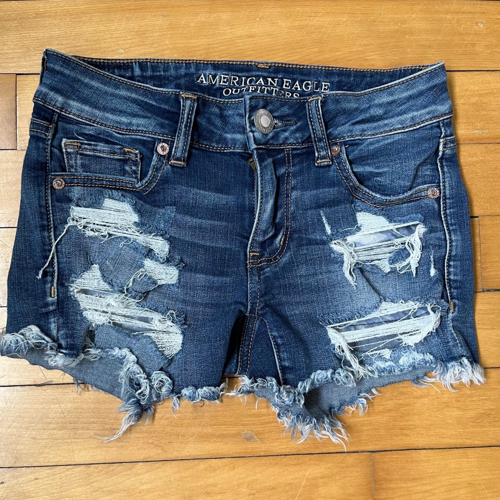 American Eagle Outfitters Midi Distressed Denim Shorts Dark Wash Super Stretch 0